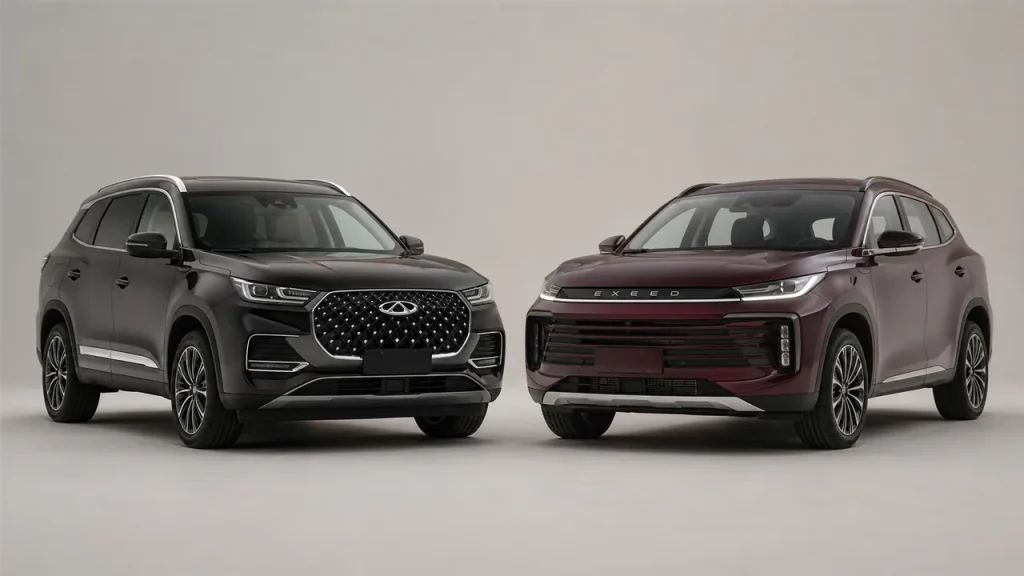 Chery Tiggo 8 Pro Max и Exeed TXL 2023 рядом на светлом студийном фоне